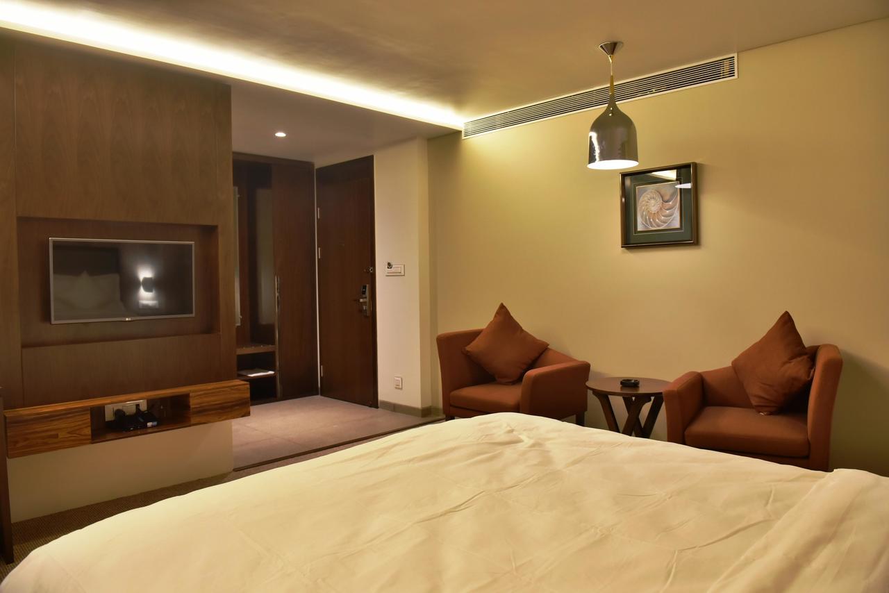 The Panchvati Hotel Rajkot Exteriör bild